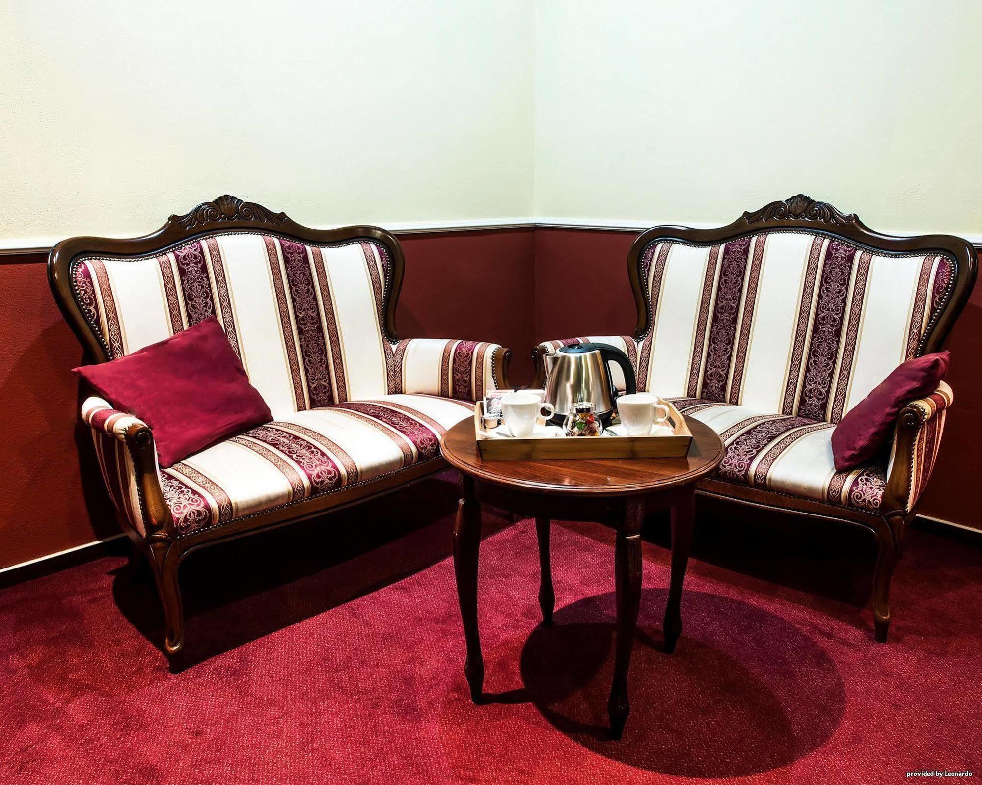 Hotel Capital With Private Wellness Nitra Luaran gambar