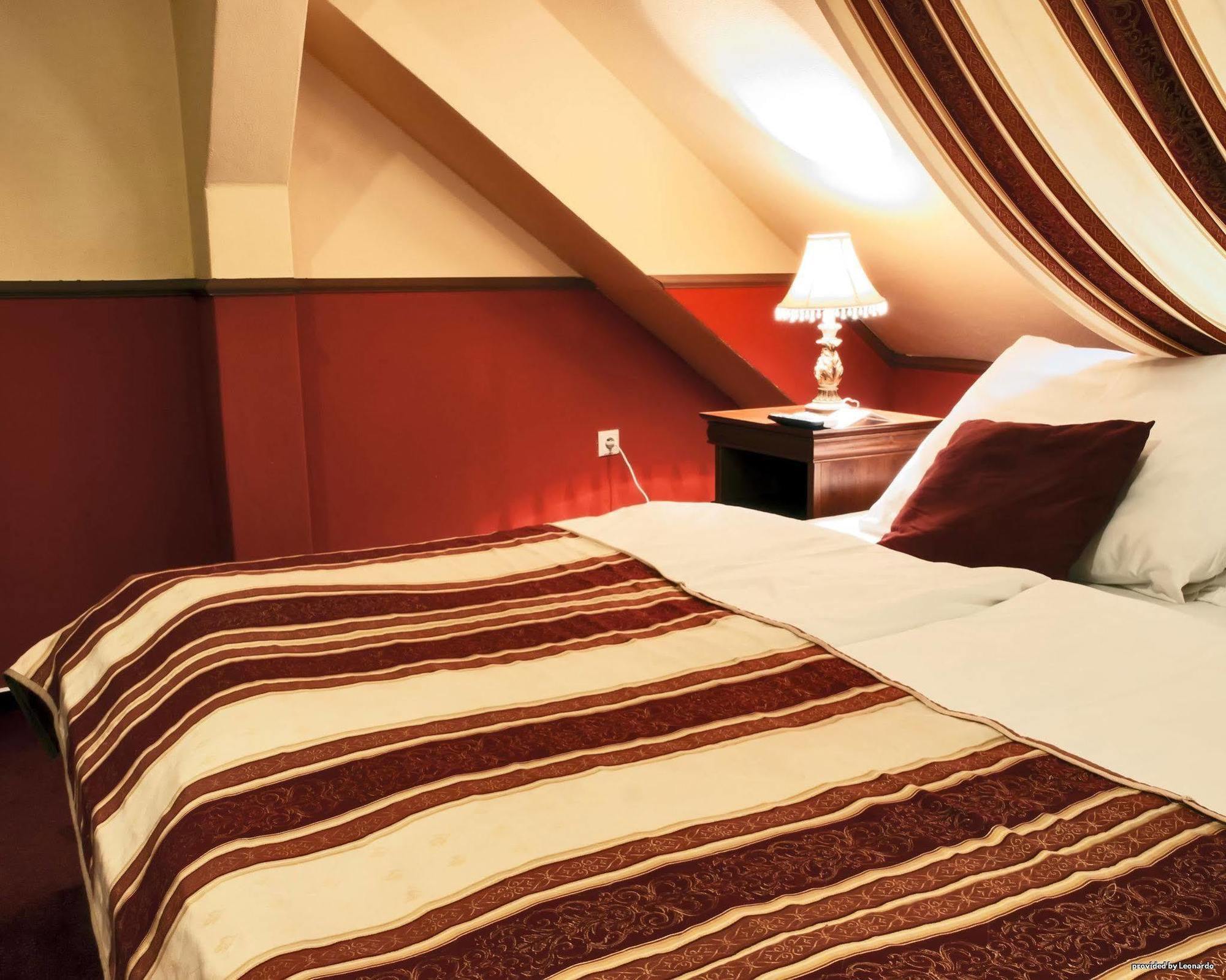 Hotel Capital With Private Wellness Nitra Luaran gambar